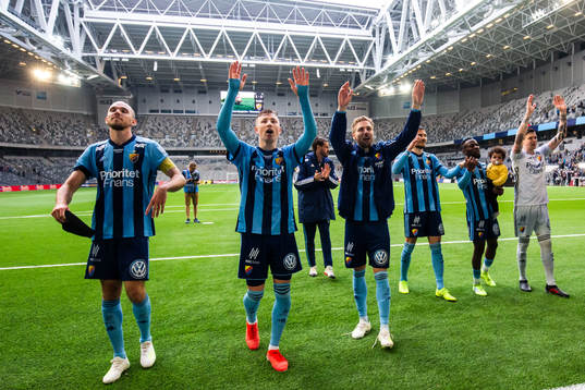 Djurgårdens Marcus Danielson , Fredrik Ulvestad och Jonathan Ring jublar