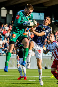 Goalkeeper Gudmund Kongshavn of Tromsø and Mustafa "Mos"