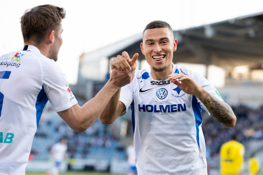 IFK Norrköpings Jordan Larsson jublar med Christoffer Nyman