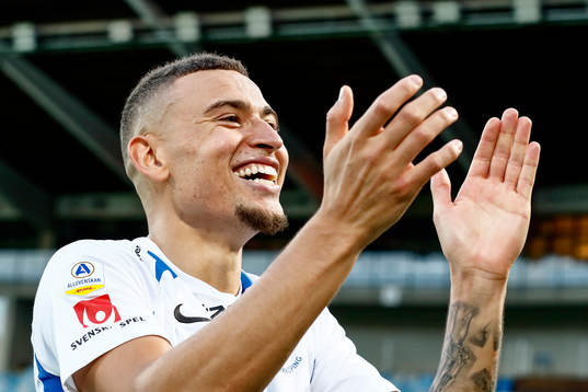 IFK Norrköpings Jordan Larsson jublar