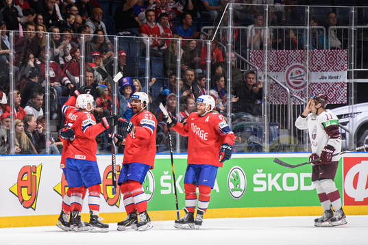 Tobias Lindström celebrate with Jonas Holøs, Andreas