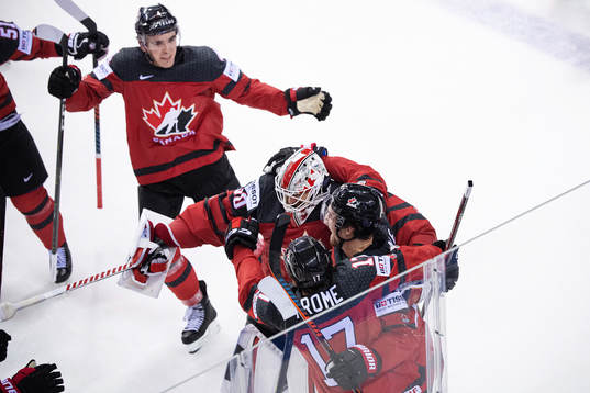 Players of Canada celebrates