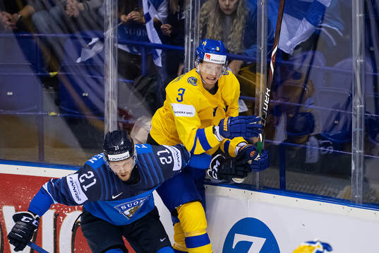 Juhani Tyrväinen of Finland and John Klingberg of Sweden