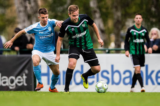 Råås Marcos Camacho Sobek och Högaborgs Emil Nilsson