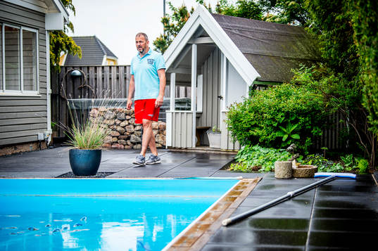 Robert Burakovsky hemma i villan i Bunkeflostrand