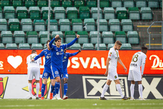 Sundsvalls David Batanero jublar efter 1-1