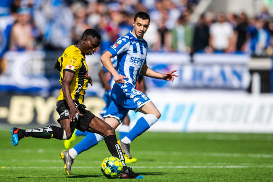 IFK Göteborgs Giorgi Kharaishvili och Häckens Godswill