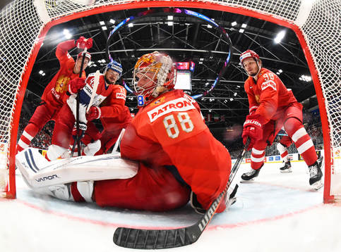 Nikita Zadorov, Artyom Anisimov, goaltender Andrei