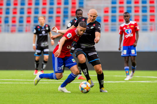 Ahmed El-Amrani of Skeid and Johannes Laaksonen of Sandnes Ulf
