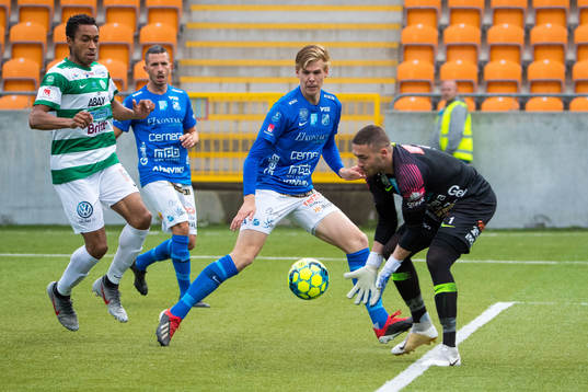 Västerås Brian Span mot Norrbys Didric Andersson och
