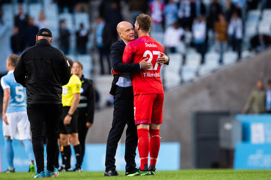 Malmö FFs tränare Uwe Rösler och målvakt Johan Dahlin