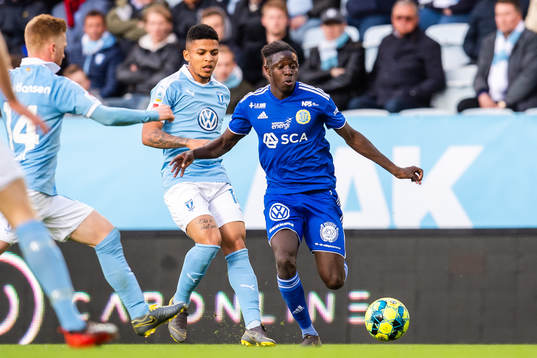 Malmö FFs Romain Gall och Sundsvalls Pa Konate