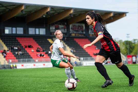 Brommapojkarnas Aisha Faiqi och Assis Moa Öhman