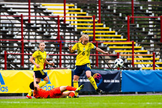 Sveriges Selina Henriksson och Ebba Wieder