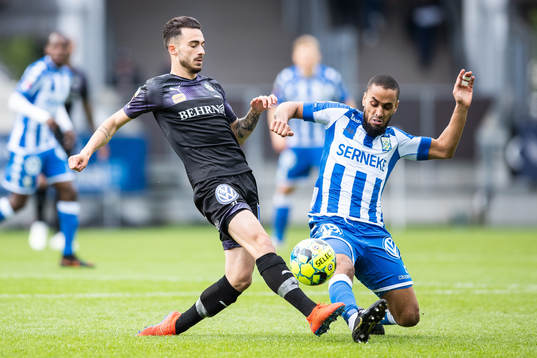 Örebros Simon Amin och IFK Göteborgs Vajebah Kaliefah