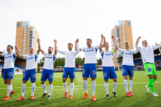 IFK Norrköpings spelare tackar fansen
