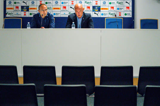  Helsingborgs tränare Per-Ola Ljung och Malmö FFs  ränare Uwe Rösler