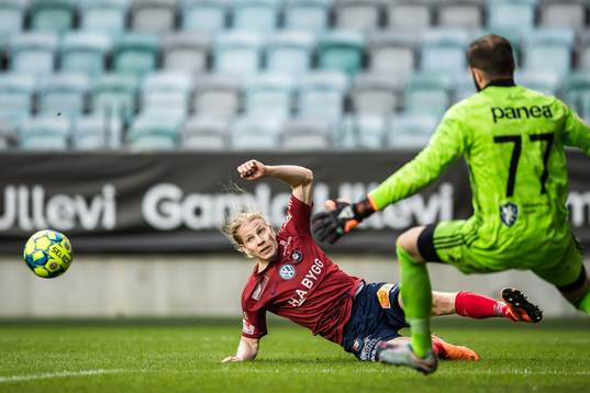 Örgrytes Gustav Ludwigson spelar fram till Fredrik