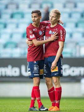 Örgrytes Fredrik Zanjanchi jublar ihop med Gustav Ludwigson