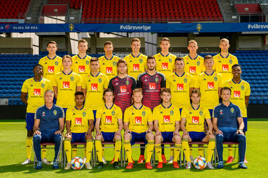 Players and coaching staff of the Swedish Under-21 national