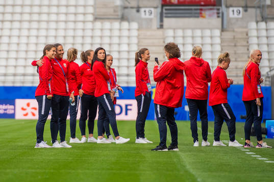Emilie Bosshard Haavi, Ingrid Moe Wold, Ingrid Syrstad