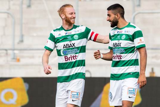 Västerås Calle Svensson och Sean Sabetkar jublar