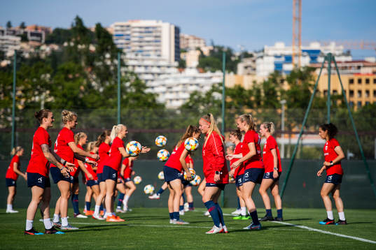 Isabell Lehn Herlovsen, Elise Hove Thorsnes, Karina Sævik,