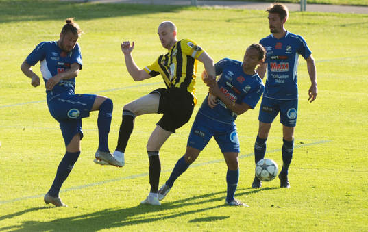 IFK Hässleholms Simon Henningsson i matchen i division 2 mellan IFK Hässleholm och Nosaby i Hässleholm 19 juni 2019.  
