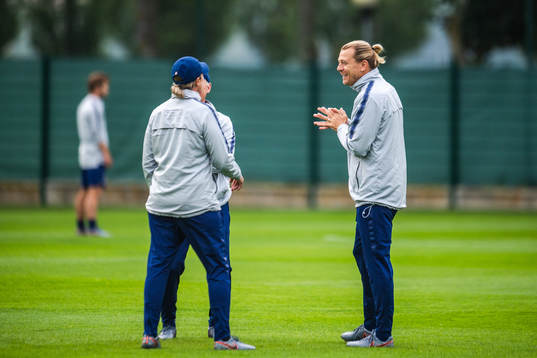 Jillian Ellis, head coach and assistant coach Tony