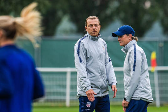  Jillian Ellis, head coach and assistant coach Tony Gustavsson of USA