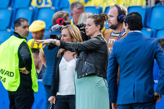 Frida Nordstrand and Lotta schelin of Swedish television