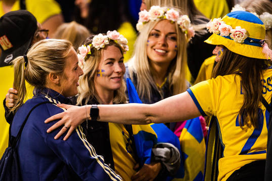 Mimmi Larsson of Sweden with friends