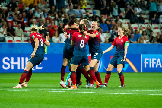 Maria Thorisdottir, Ingrid Syrstad Engengoalkeeper Ingrid Hjelmseth, Vilde Bøe Risa, Lisa-Marie Karlseng Utland Frida Leonhardsen Maanum and Maren Nævdal Mjelde of Norway celebrate