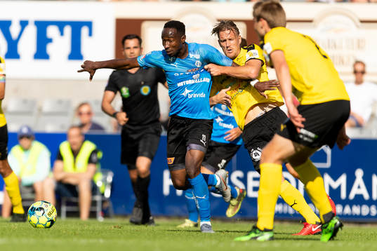 Halmstads Sadat Karim och Frejs Kim Skoglund