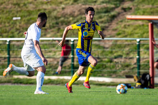 Landskronas Igor Arsenijevic och Eskilsminnes Filip Egger