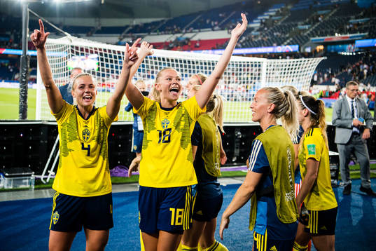 Hanna Glas and Fridolina Rolfö of Sweden celebrates winning