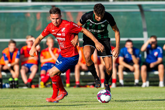 Höganäs Martin Ndreca och Högaborgs Hassan Maatouk