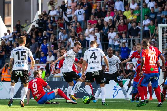 Örebros Viktor Prodell mot Helsingborgs Rasmus Jönsson