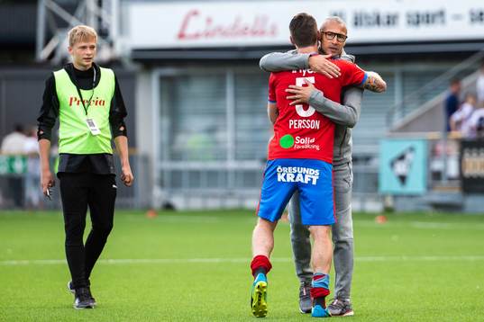  Helsingborgs tränare Henrik Larsson kamrat om