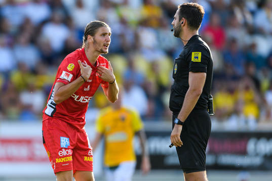 Elfsborgs Pawel Cibicki reagerar