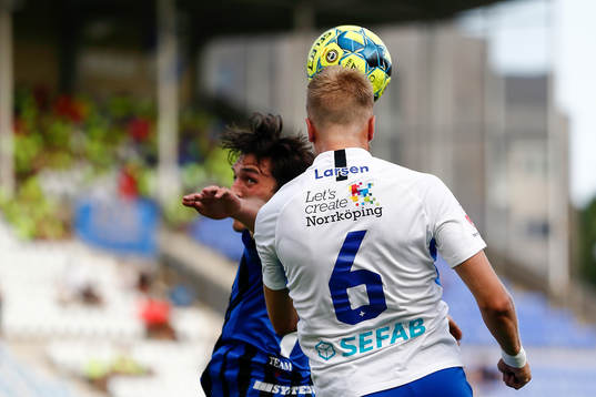 IFK Norrköpings Kasper Larsen  i nickduell
