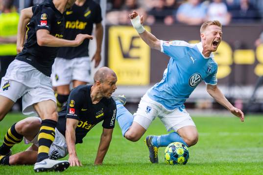 s Per Karlsson under fotbollsmatchen i Allsvenskan mellan AIK och Malmö FF den 30 juni 2019 i Stockholm.