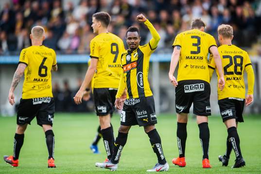 Häckens Nasiru Mohammed jublar