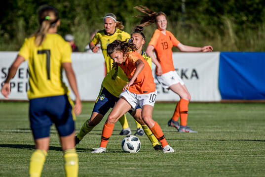 Sveriges Rusul Rosa Kafaji och Nederländernas Danique