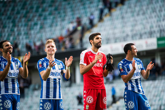 IFK Göteborgs André Calisir, Victor Wernersson, målvakt Giannis Anestisoch Giorgi Kharaishvili jublar