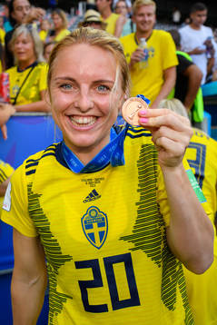 Mimmi Larsson of Sweden celebrate with her bronze medal