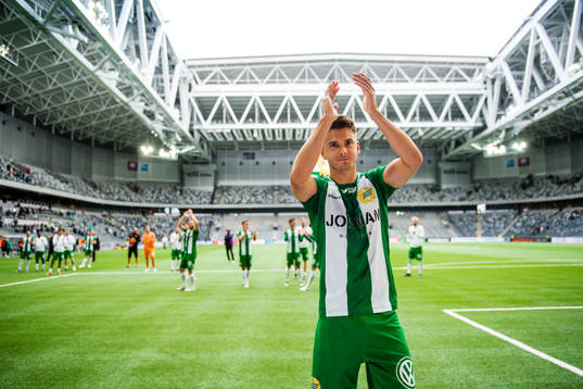 Hammarbys Alexander Kacaniklic jublar
