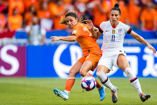 Alexandra Krieger of USA and Daniëlle Van De Donk of Netherlands