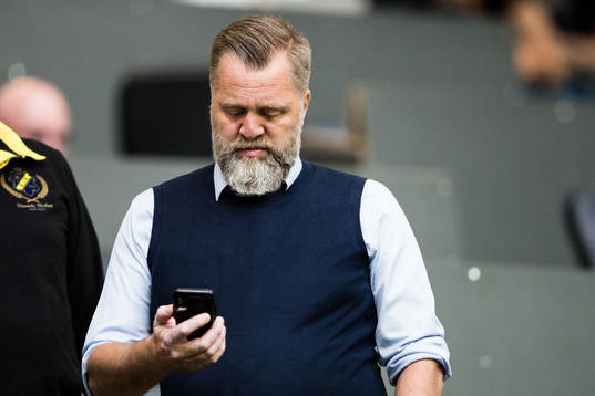 s sportchef Björn Wesström innan fotbollsmatchen i