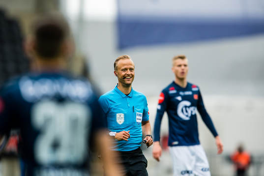 Ola Hobber Nilsen, referee